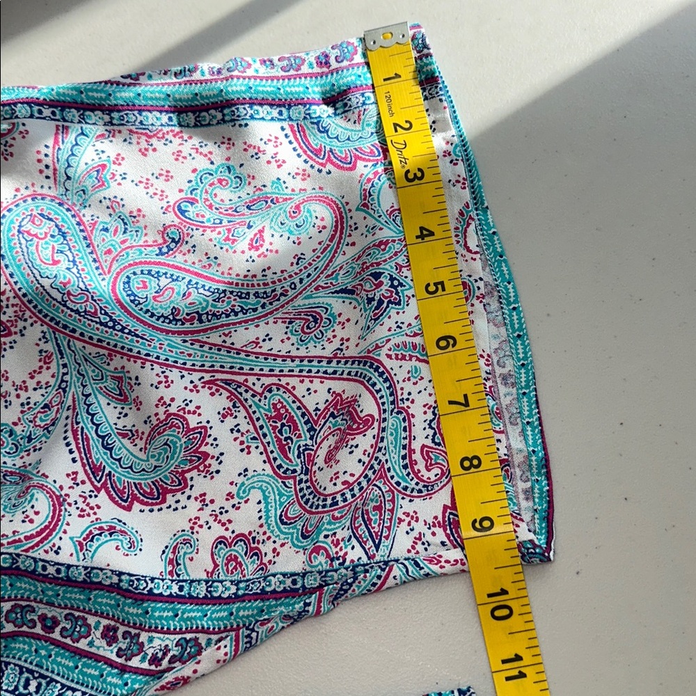 NWT RENEE C Kailano V- Neck Tunic in a Teal Green and White Paisley Size Small. - Picture 8 of 13